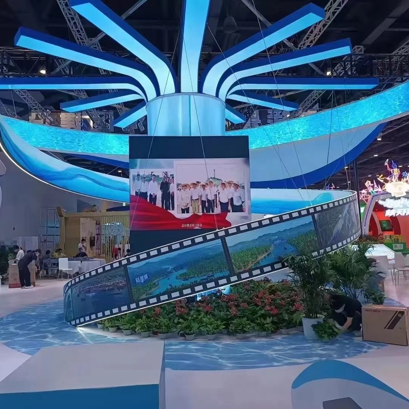 Pantalla circular delgada y flexible de LED P1.8 P2 P2.5 P3 a todo color